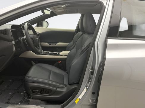 Used 2023 Lexus RZ 450e Premium w/ Technology Package AWD/4WD image 11