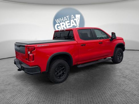 Used 2024 Chevrolet Silverado 1500 ZR2 w/ ZR2 Bison Edition AWD/4WD image 3