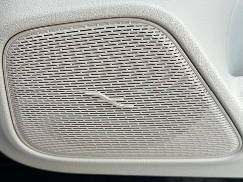 Certified 2023 Mercedes-Benz EQB 300 4MATIC image 32