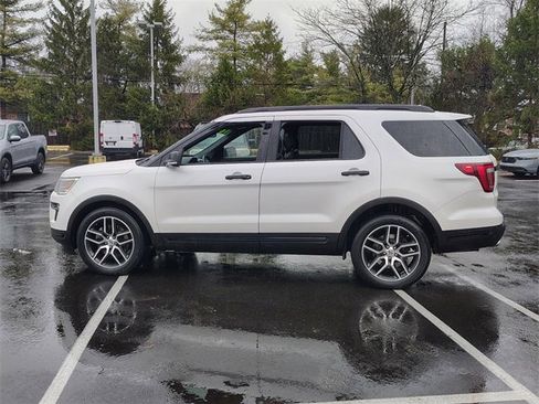 Used 2018 Ford Explorer Sport w/ Equipment Group 401A image 10