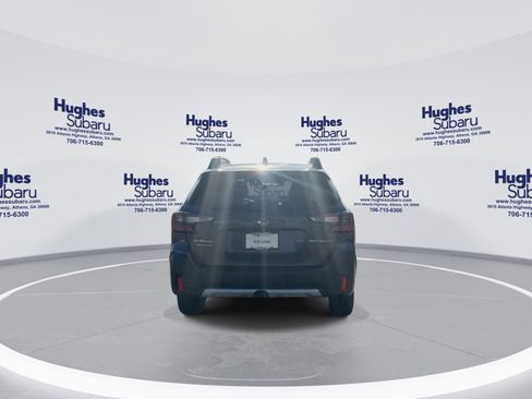 Used 2022 Subaru Outback Limited image 9