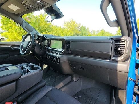 Used 2023 Chevrolet Silverado 1500 LT w/ Protection Package image 28