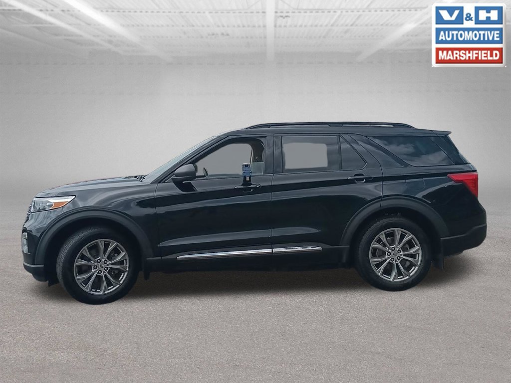 Used 2020 Ford Explorer XLT w/ Equipment Group 202A AWD/4WD image 21