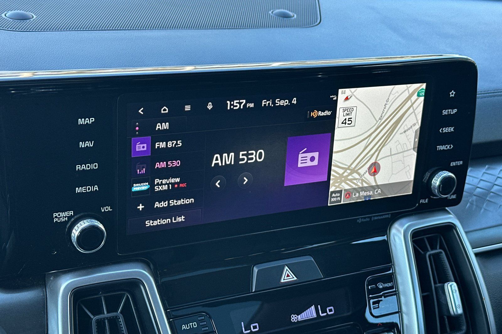 Used 2022 Kia Sorento S w/ Panoramic Sunroof Package FWD image 18