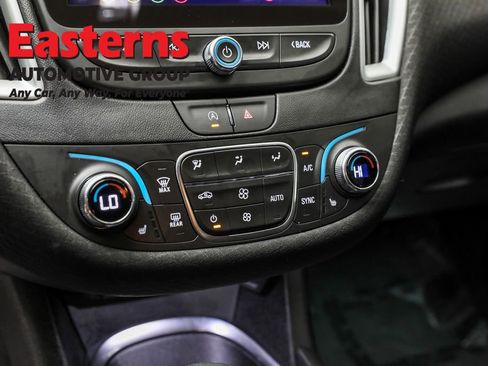 Used 2024 Chevrolet Malibu LT image 20