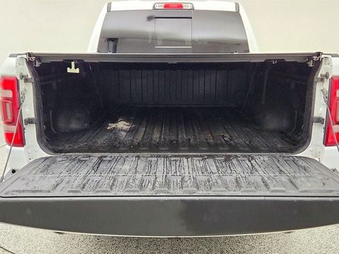 Used 2024 RAM 1500 Laramie AWD/4WD image 23