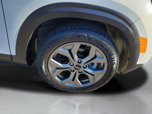 Certified 2024 Kia Seltos S FWD image 31
