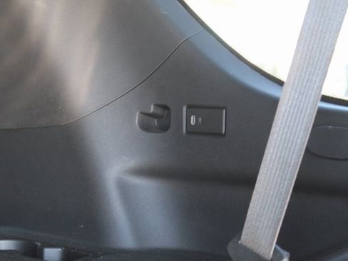 Used 2022 GMC Yukon Denali w/ Max Trailering Package image 6