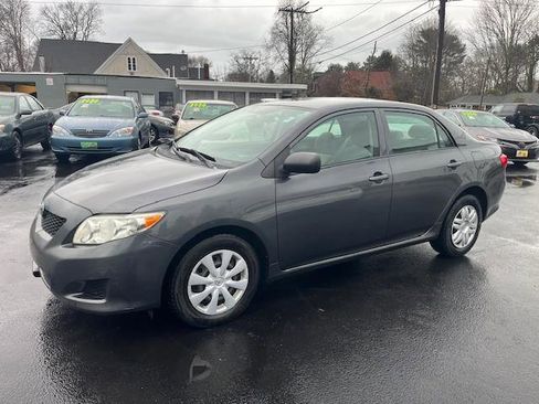 Used 2009 Toyota Corolla image 2