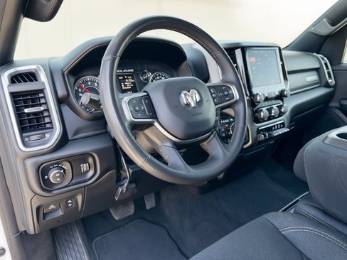 Used 2025 RAM 1500 Big Horn AWD/4WD image 4