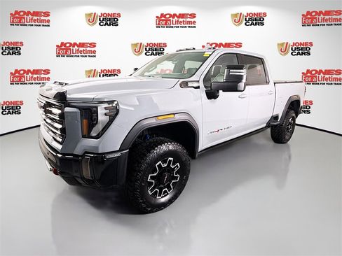 Used 2024 GMC Sierra 2500 AT4X image 15