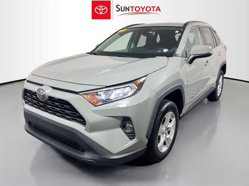 Used 2021 Toyota RAV4 XLE FWD image 9