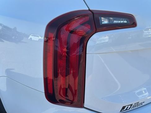 Used 2023 Kia Telluride S AWD/4WD image 28