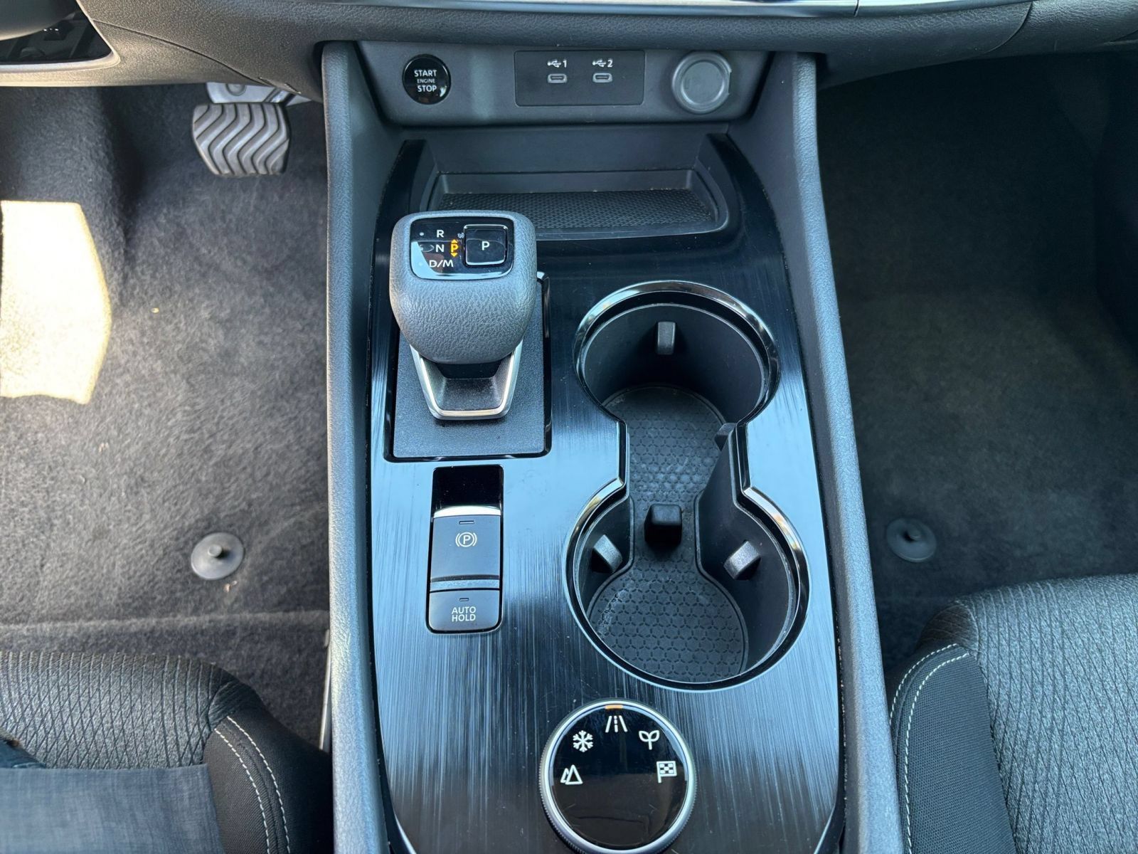 Used 2025 Nissan Rogue SV AWD/4WD image 42
