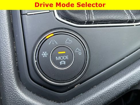 Used 2022 Volkswagen Taos SE AWD/4WD image 23