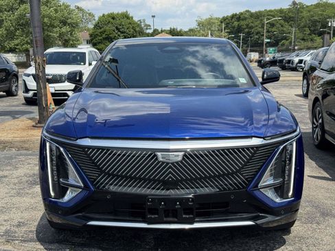 Certified 2024 Cadillac Lyriq Tech AWD/4WD image 2