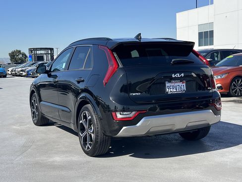 Certified 2023 Kia Niro SX Touring image 4