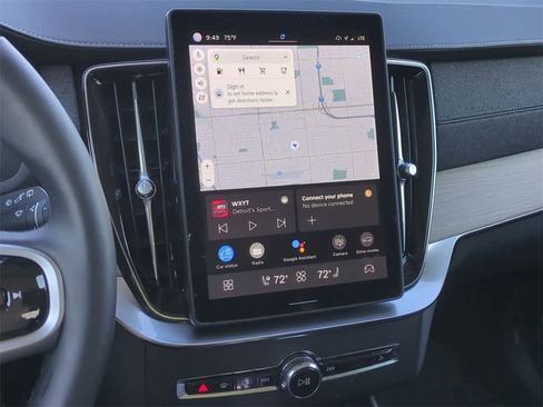 New 2025 Volvo XC90 B5 Plus w/ Protection Package Premier image 27