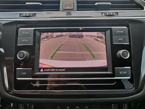 Used 2018 Volkswagen Tiguan S w/ Front Fog Lights Package image 29