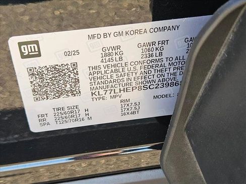 Used 2025 Chevrolet Trax LT w/ LT Convenience Package image 22