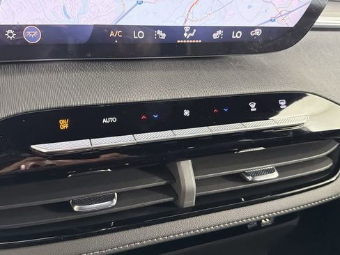 New 2026 Buick Enclave Sport Touring w/ Power Package image 32