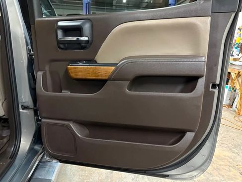 Used 2017 Chevrolet Silverado 1500 LTZ w/ Texas Edition AWD/4WD image 26