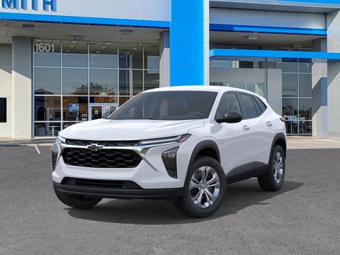 New 2026 Chevrolet Trax LS image 6