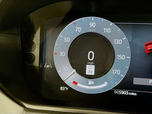 Used 2026 Land Rover Range Rover Velar Dynamic SE AWD/4WD image 13