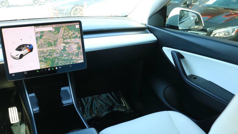 Used 2020 Tesla Model Y Performance AWD/4WD image 24
