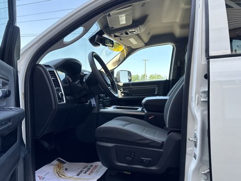 Used 2023 RAM 1500 Classic SLT w/ Trailer & Traction Group AWD/4WD image 8