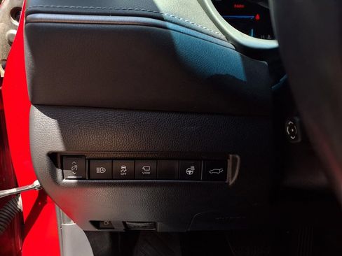 Certified 2022 Toyota Venza Limited w/ Advanced Technology Package AWD/4WD image 15