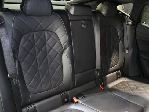 Used 2023 BMW X6 xDrive40i w/ M Sport Package image 38