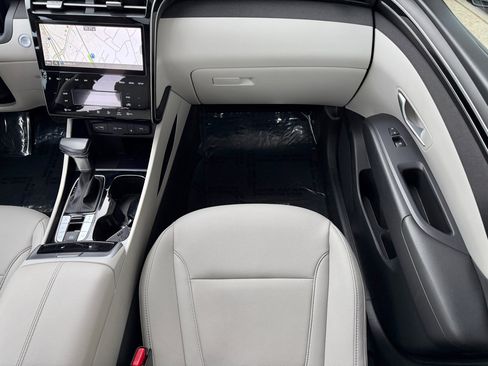 Used 2024 Hyundai Tucson SEL w/ Convenience Package image 19