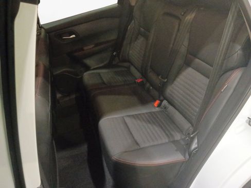 Used 2026 Nissan Rogue SV AWD/4WD image 12