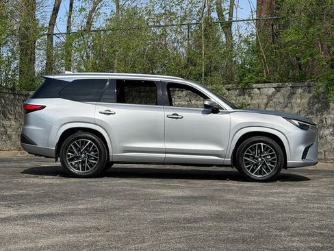New 2026 Lexus TX 350 AWD image 2