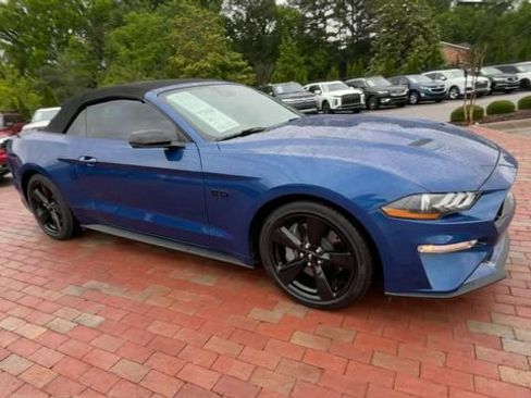 Used 2023 Ford Mustang GT Premium w/ Equipment Group 401A RWD image 3