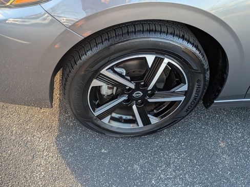 Used 2024 Nissan Sentra SV image 12