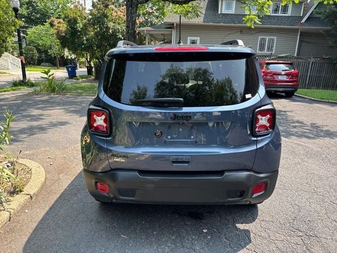 Used 2019 Jeep Renegade Sport AWD/4WD image 9