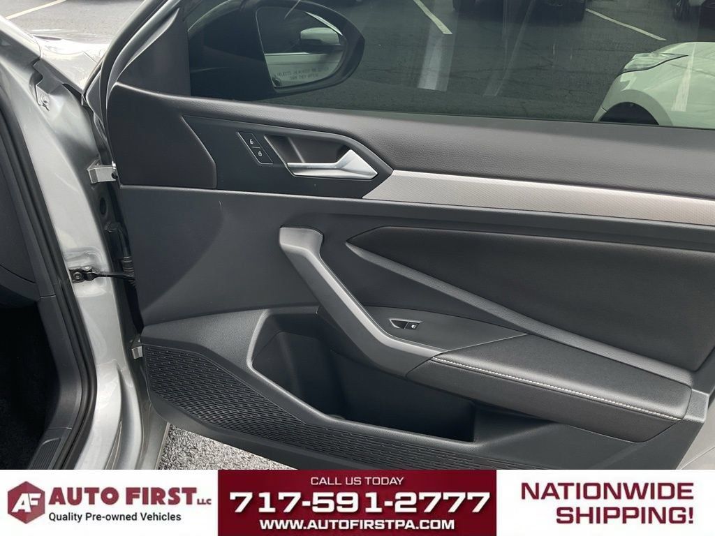 Used 2023 Volkswagen Jetta Sport FWD image 19
