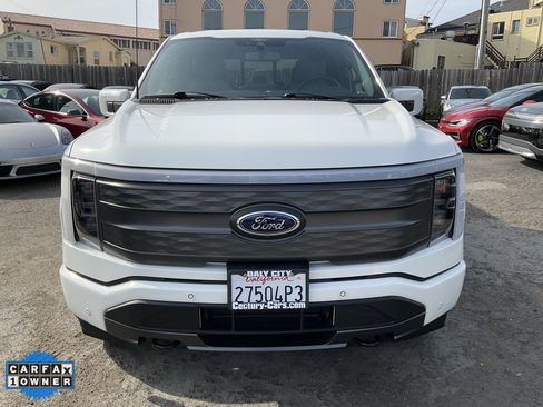 Used 2022 Ford F150 Lightning Lariat image 93