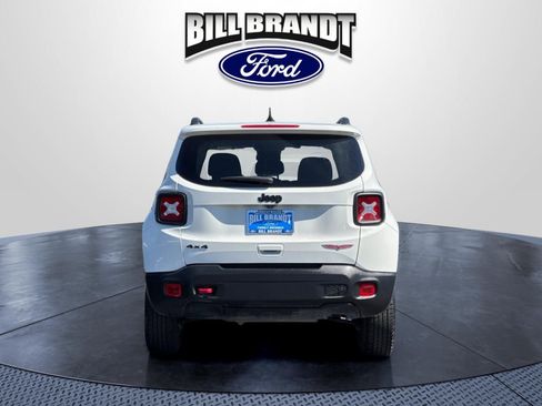 Used 2023 Jeep Renegade Trailhawk AWD/4WD image 4