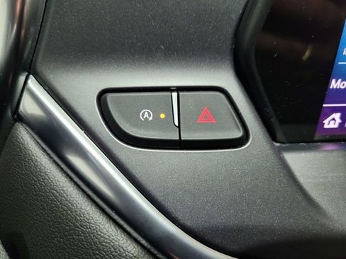 Used 2020 Chevrolet Blazer LT image 37