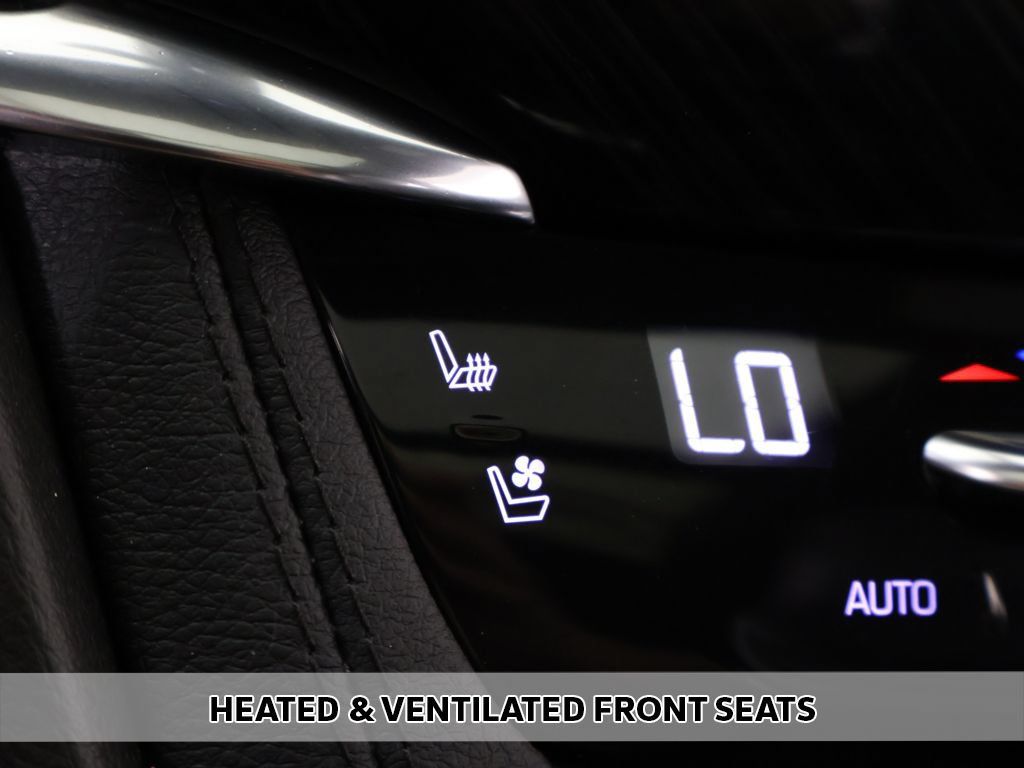 Used 2023 Cadillac XT6 Premium Luxury AWD/4WD image 8
