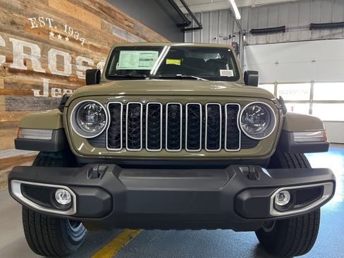 New 2026 Jeep Wrangler Unlimited Sahara image 37