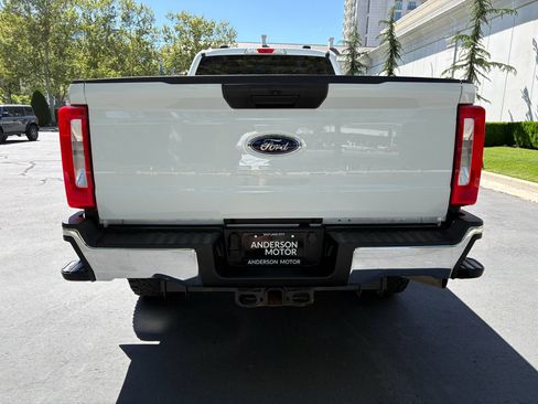 Used 2023 Ford F350 XLT w/ FX4 Off-Road Package AWD/4WD image 9