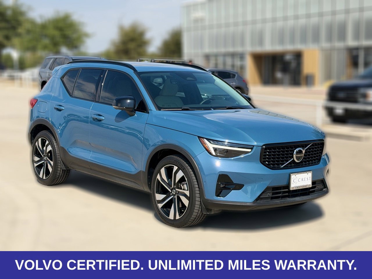 Certified 2025 Volvo XC40 B5 Ultra w/ Protection Package Premier AWD/4WD image 6