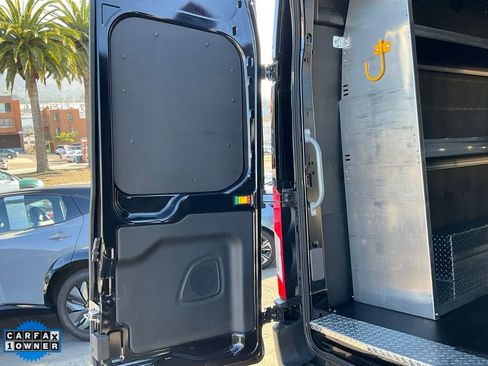 Used 2022 Ford E-Transit 148 High Roof Extended w/ Load Area Protection Package image 12
