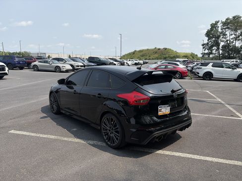 Used 2017 Ford Focus RS AWD/4WD image 7