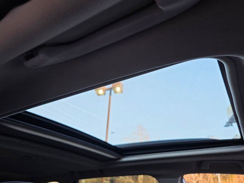 Used 2023 Subaru Forester Sport image 19