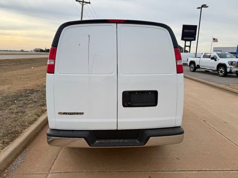 New 2025 Chevrolet Express 3500 Extended w/ Driver Convenience Package RWD image 4